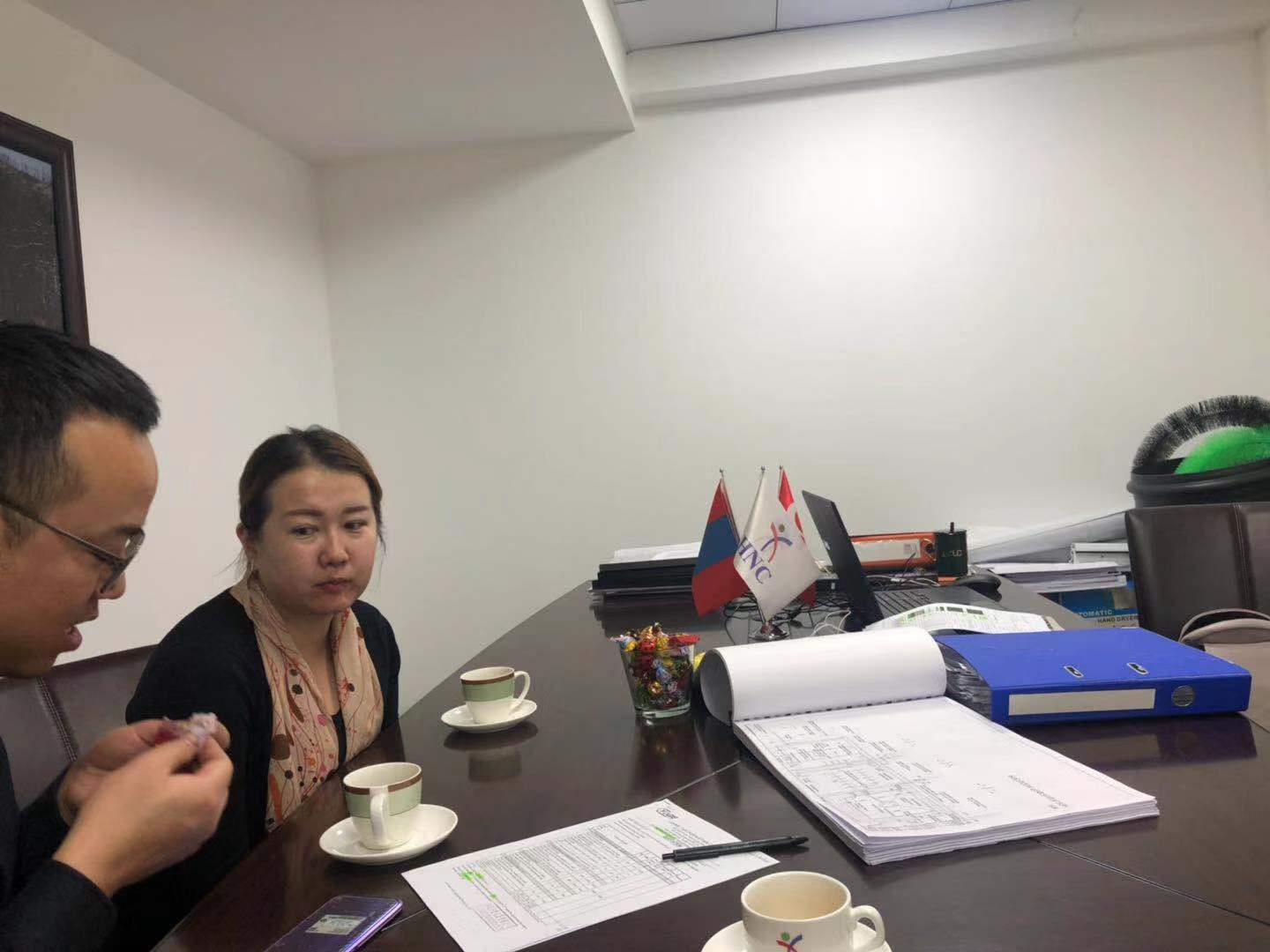 Our engineers went to Mongolia to visit customers who ordered stainless steel sinks.1